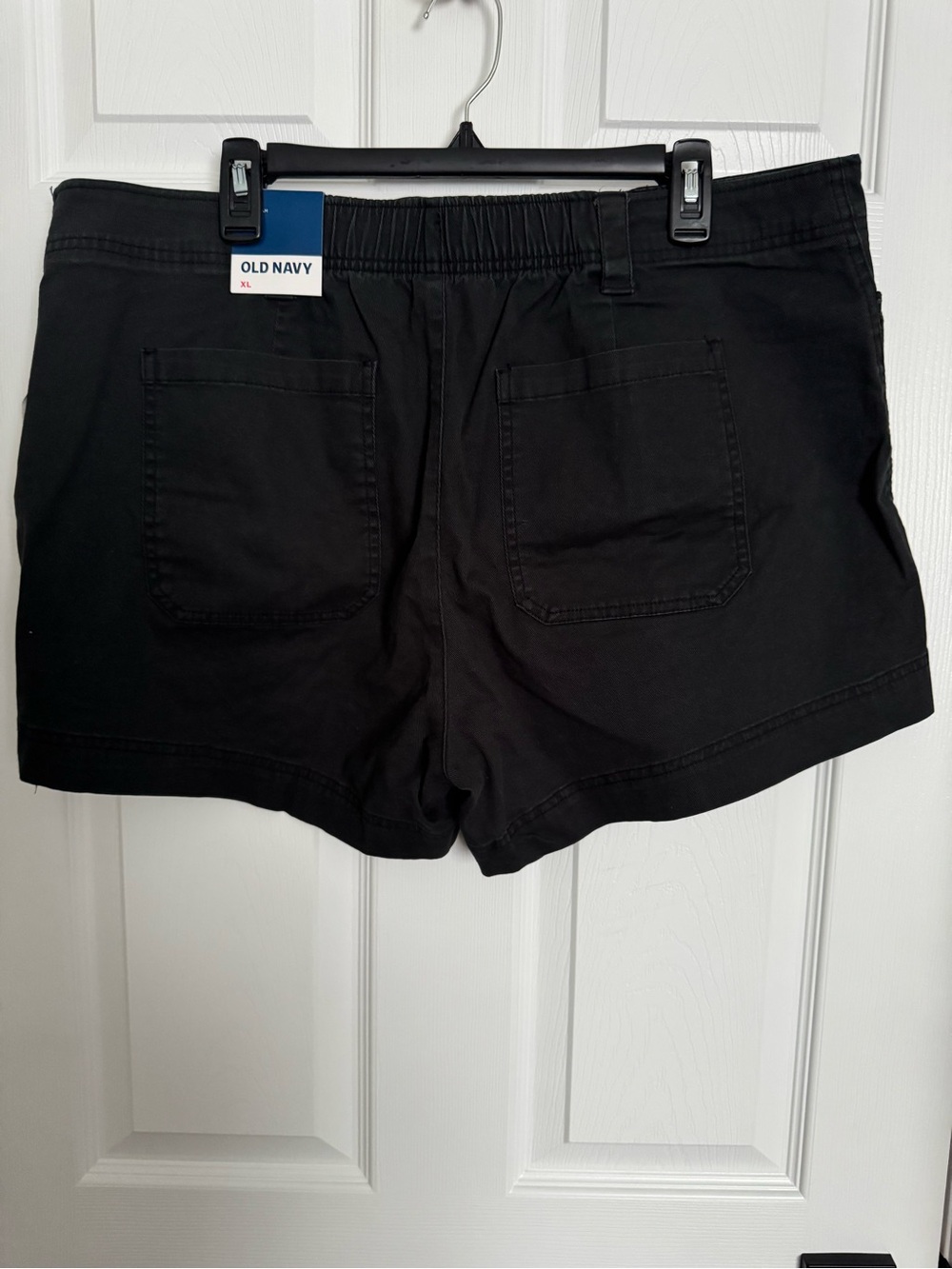 Old Navy Black Cargo Pocket Shorts - Picture 2 of 2